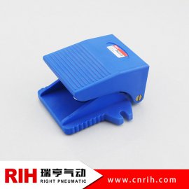 二位三通腳踏閥-3FM210-08(迷你型)